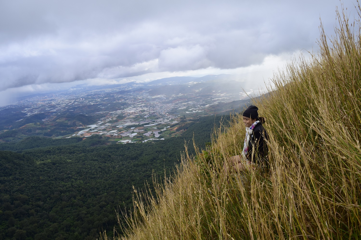 Hiking Lang Biang Mountain DIY Guide - The WanderWalkers